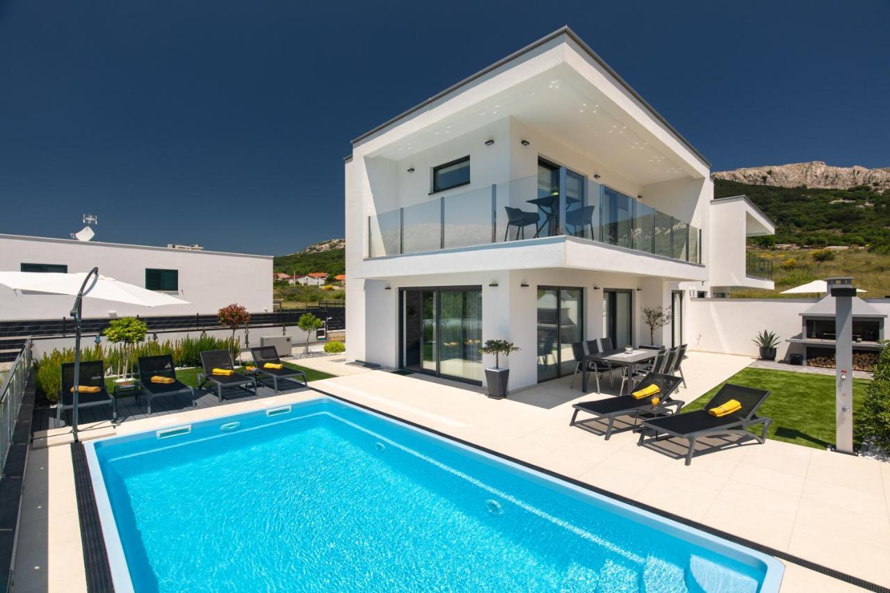 Villa Supernus With Heated Pool Baška Exteriér fotografie