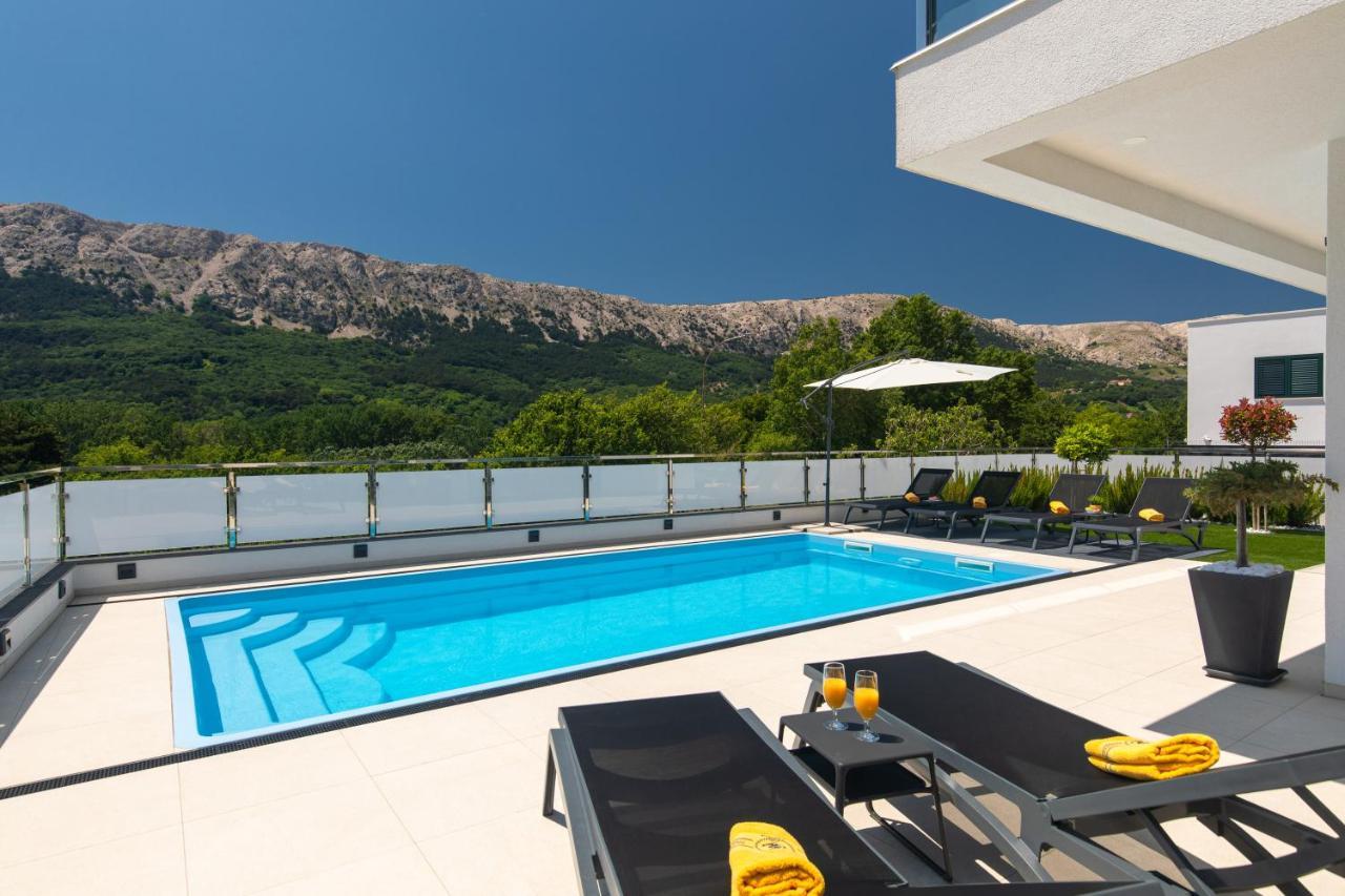 Villa Supernus With Heated Pool Baška Exteriér fotografie