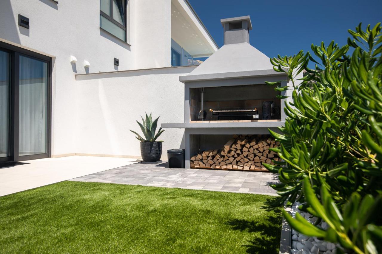 Villa Supernus With Heated Pool Baška Exteriér fotografie